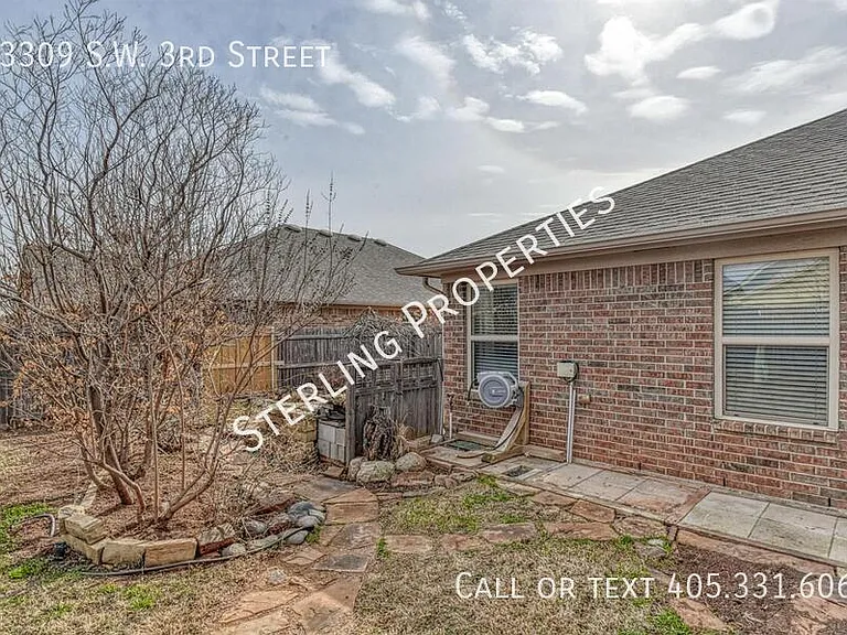 13309 SW 3rd St — Photo 34