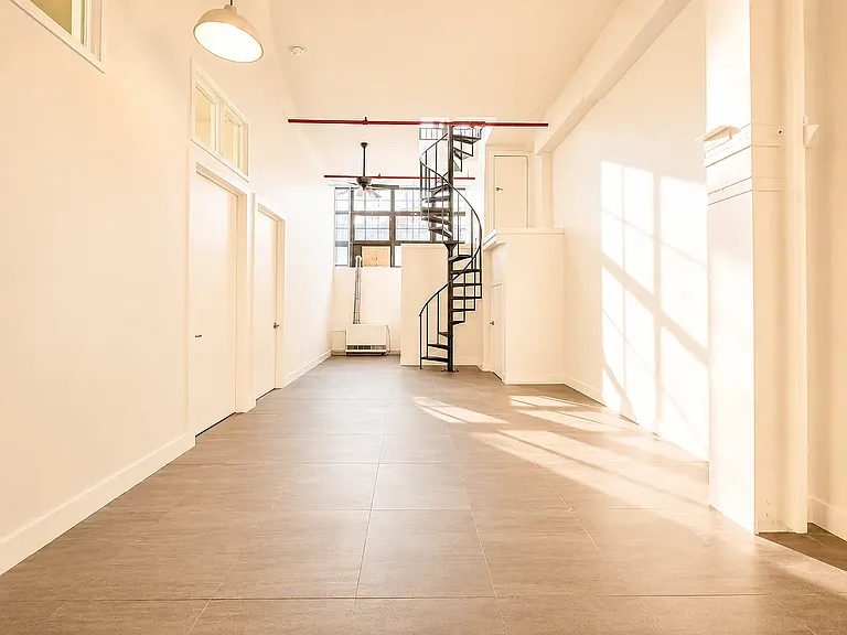 248 McKibbin St #1S — Photo 9