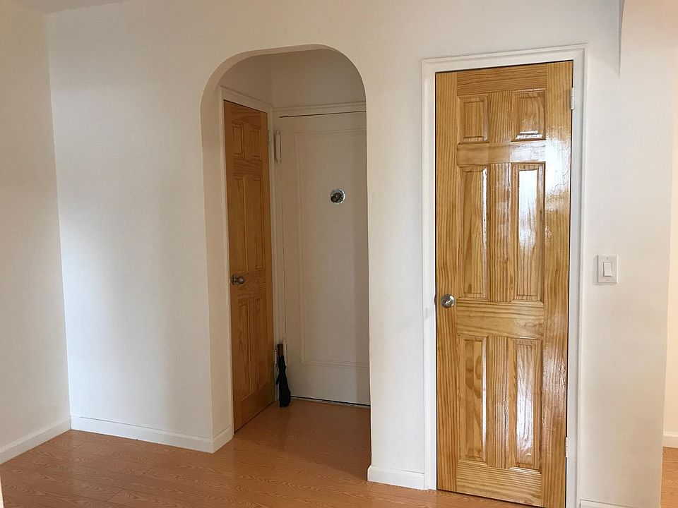 Entrance and closets