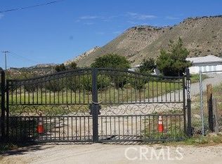 6658 Centola Rd, Phelan, CA 92371