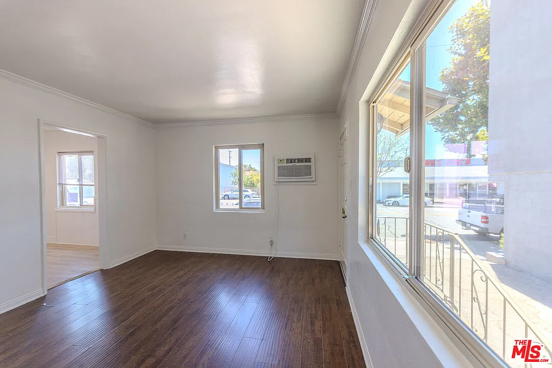 1 bed, 1.0 bath, 600 sqft, $1,995 — Photo 3