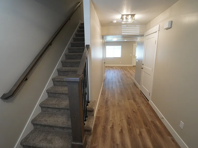 3 bed, 2.5 bath, 1385 sqft, $1,845 — Photo 24