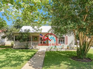Available Now: 2 Bed/2 Bath in Historic District, San Marcos, TX 78666