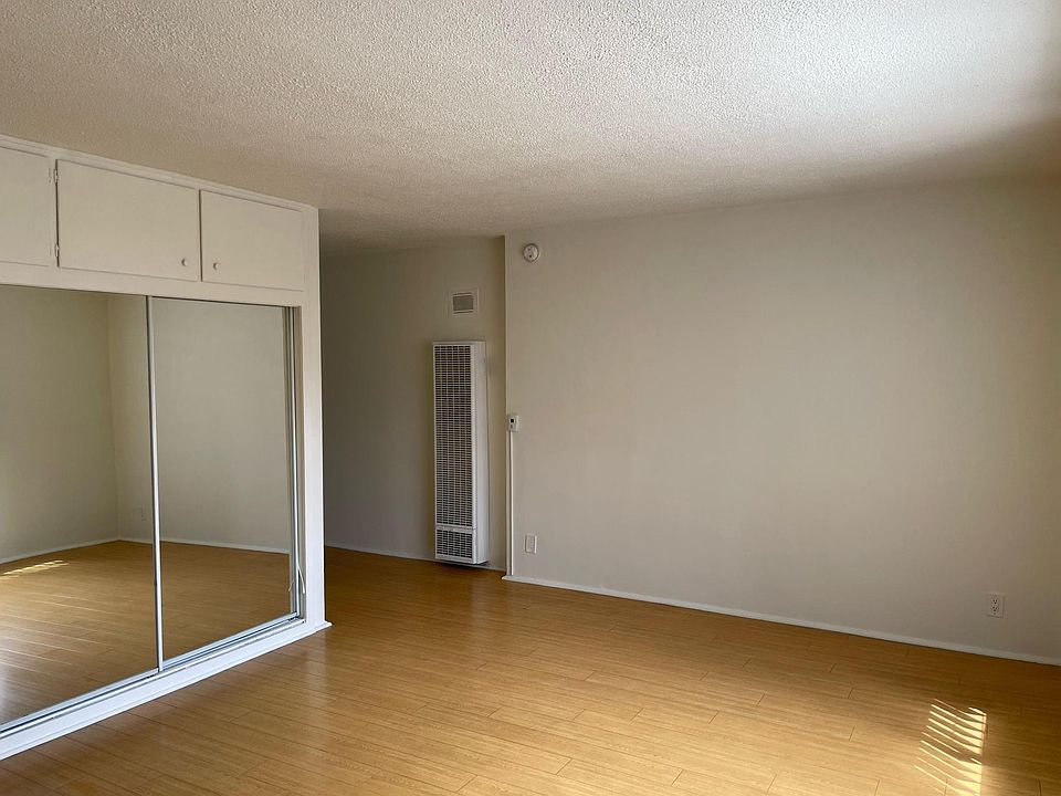 1st image of 7104 Franklin Ave APT 5