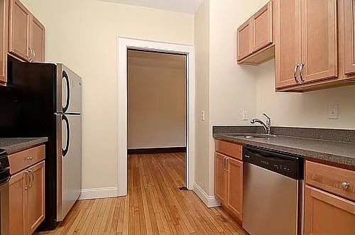 1401 Willow St #3 — Photo 8