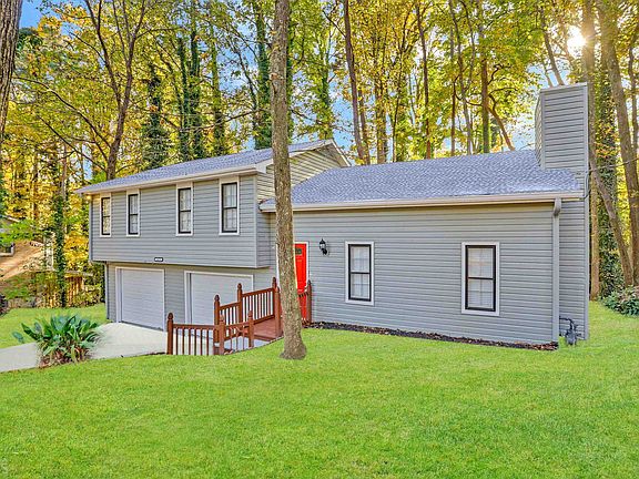 3rd image of 1456 Shadowbrook Dr