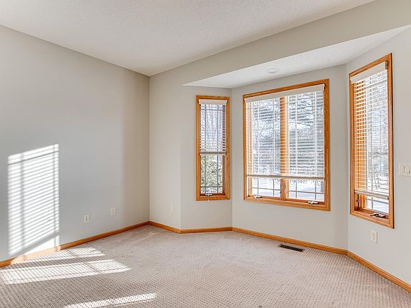 4th image of 14346 Waconia St NE