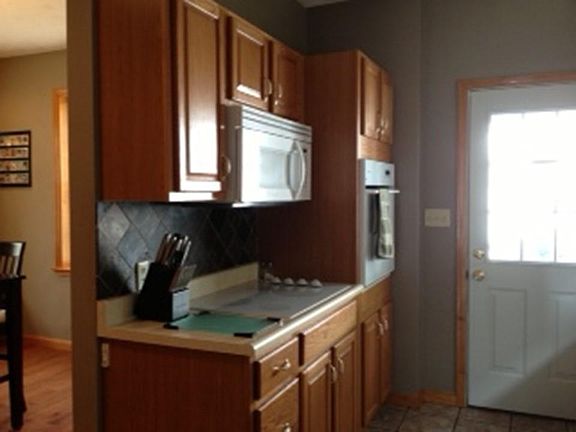 4th image of 215 Highland Ave