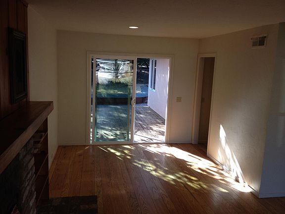 3rd image of 2407 Palmer Ave