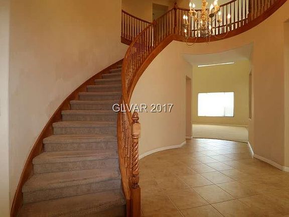 4th image of 37 Candlewyck Dr