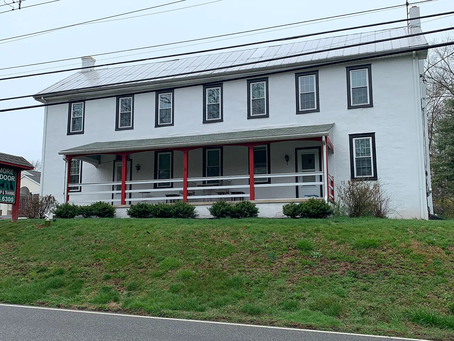 2 bed, 1000 sqft, $2,200 — Photo 3