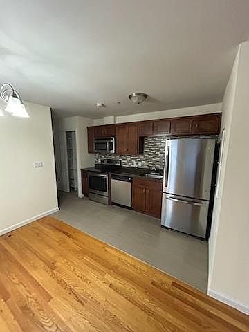 2nd image of 160 Chatterton Ave #1C