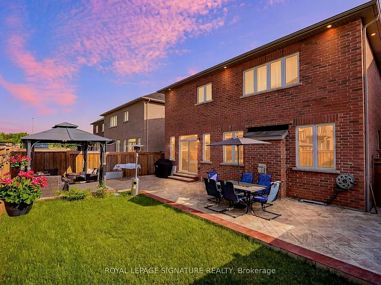 14 Paisley Way — Photo 38