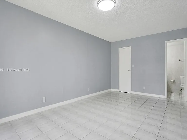 2000 Atlantic Shores Blvd #207 — Photo 25