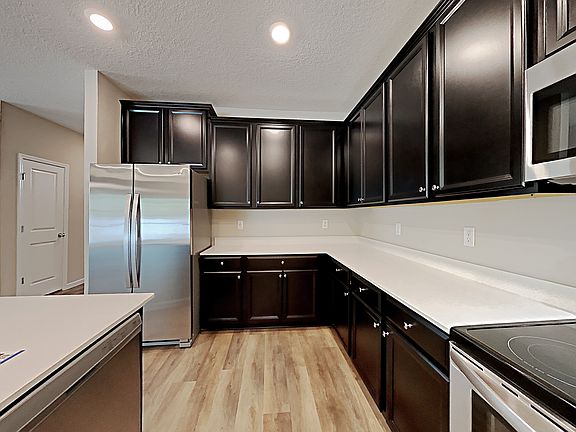 5th image of 151 Stone Arbor Ln