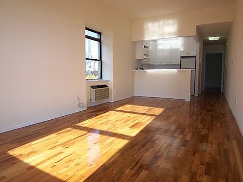 1st image of 195 Lexington Ave