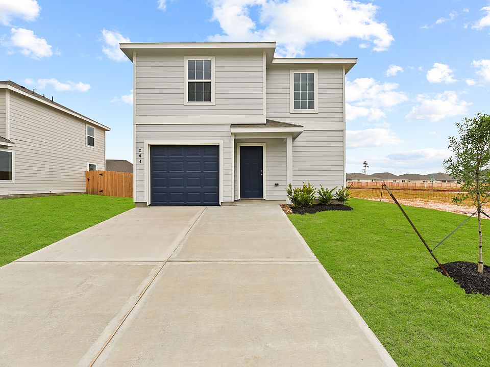 1st image of 204 Gray Wolf Dr
