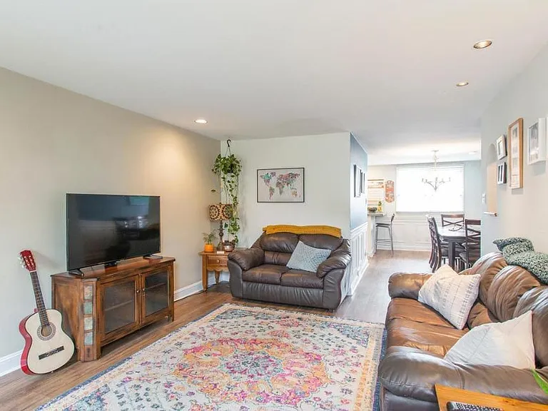 1144 Myrtlewood Ave — Photo 4