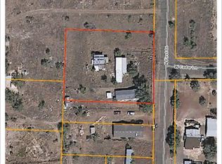 47012 N 1st St, Ash Fork, AZ 86320