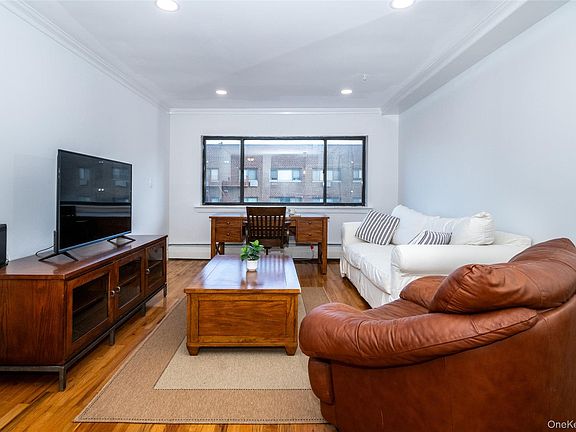 5th image of 2221 Palmer Avenue #3D