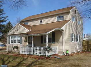 29 Wyndale Ave, Maple Shade, NJ 08052