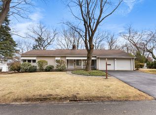 166 Gaylord Dr, Waterbury, CT 06708