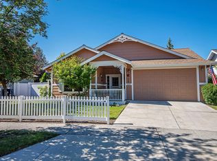 2221 NE Indigo Ln, Bend, OR 97701