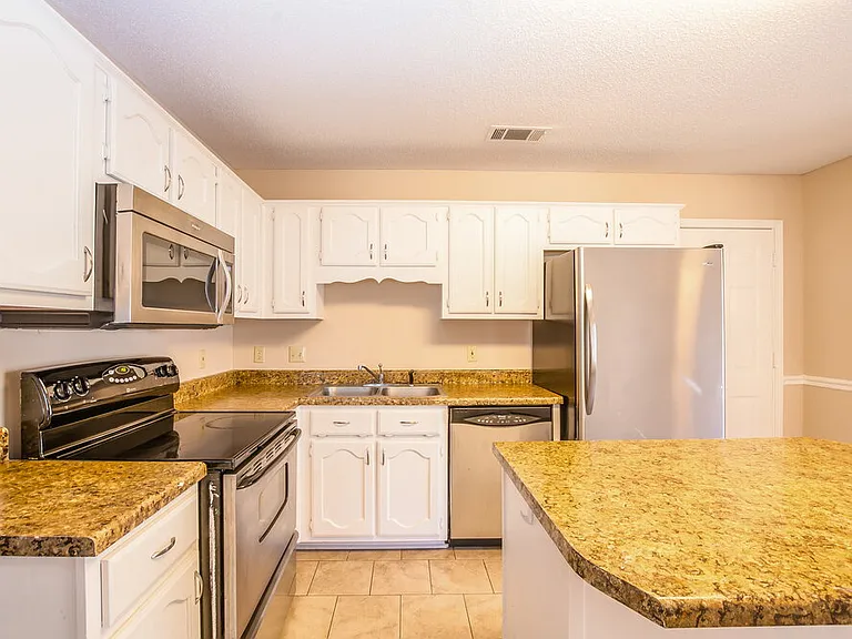 3056 Valley Green Ln — Photo 7