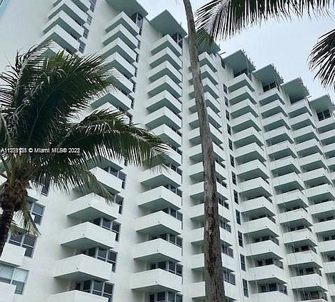 4th image of 2899 Collins Ave APT 615