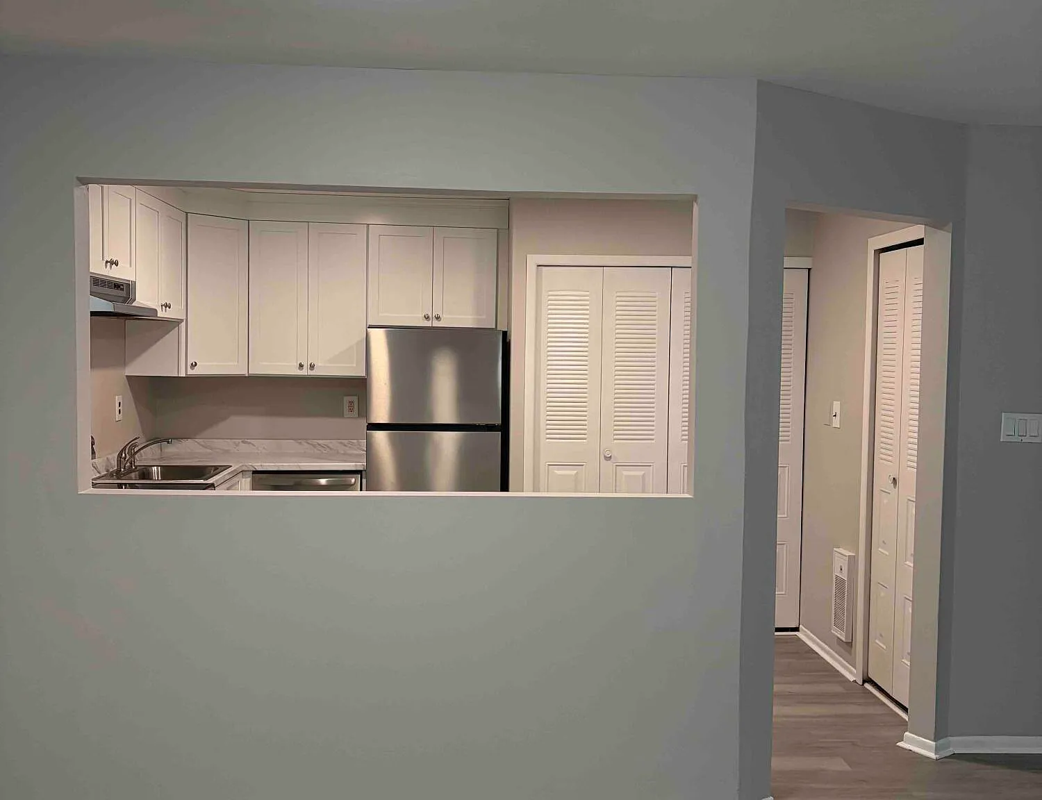 2 bed, 999 sqft, $1,950 — Photo 4
