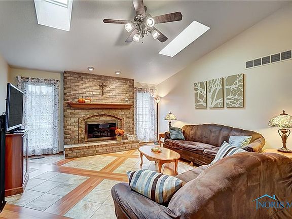 5th image of 1337 N Cornell Ln