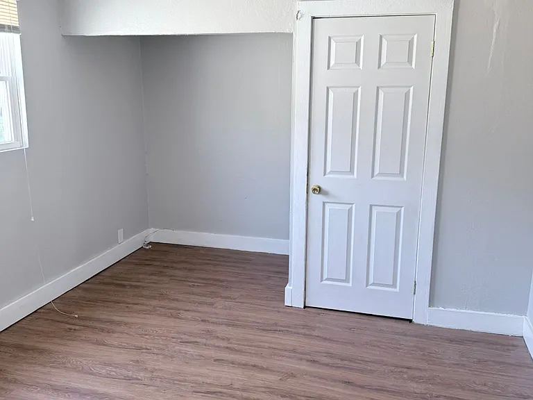 8534 Jane Ave — Photo 9