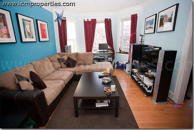 1st image of 4923 N Hermitage Ave #V2