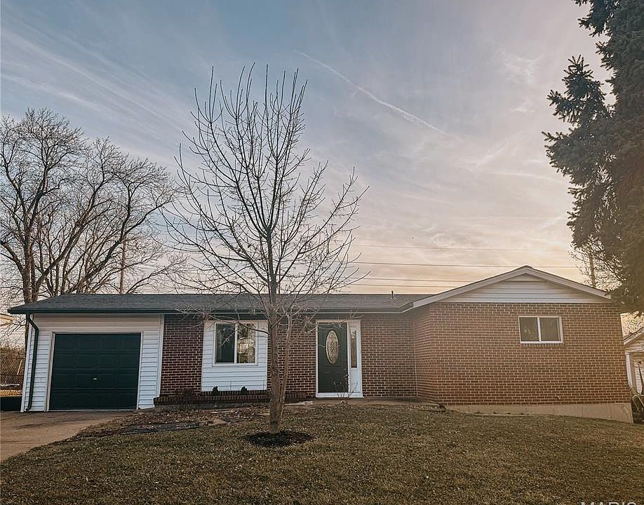 1st image of 3321 Clemens Dr