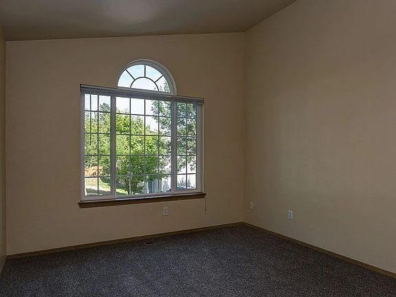 5th image of 2130 & 2132 Harris Ave #2132