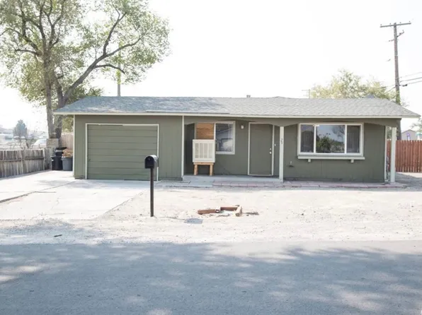 25 E Cedar St, Fernley, NV 89408
