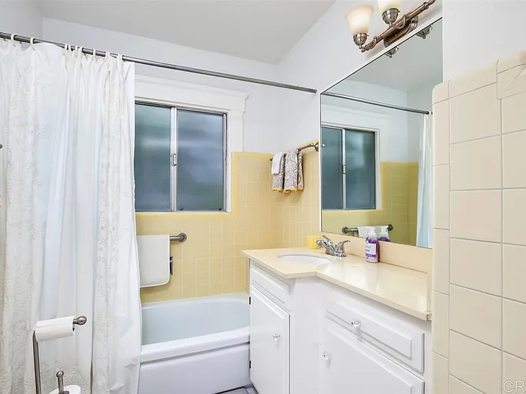 401 Alameda Blvd — Photo 10