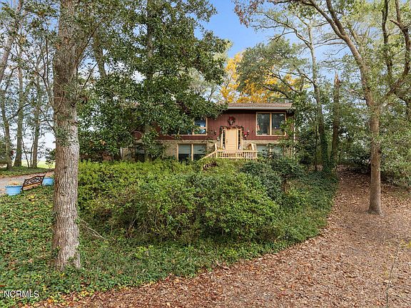 2nd image of 128 Oakleaf Drive