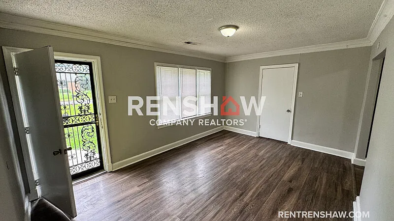 2 bed, 1.0 bath, 948 sqft, $950 — Photo 2