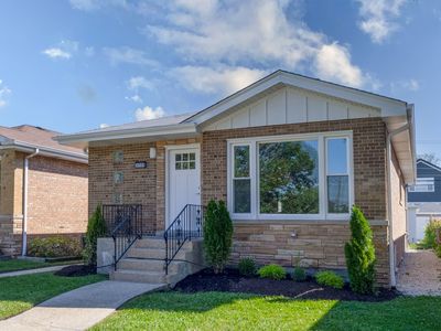 5243 N Nagle Ave, Chicago, IL, 60630