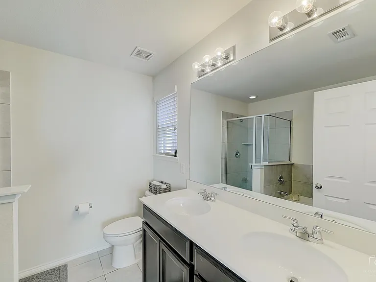 2207 Heaton St — Photo 16