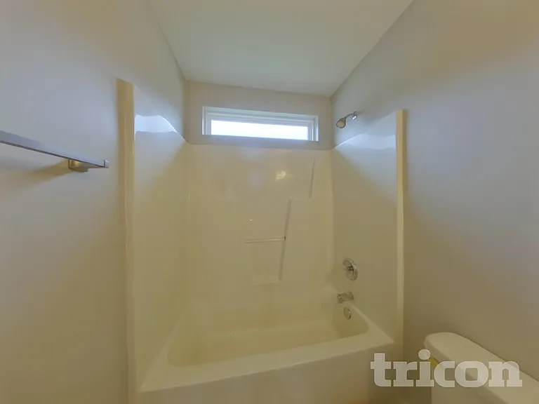 12724 Deaton Hill Dr — Photo 14