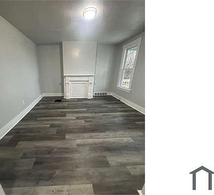 1st image of 1129 Victoria Ave