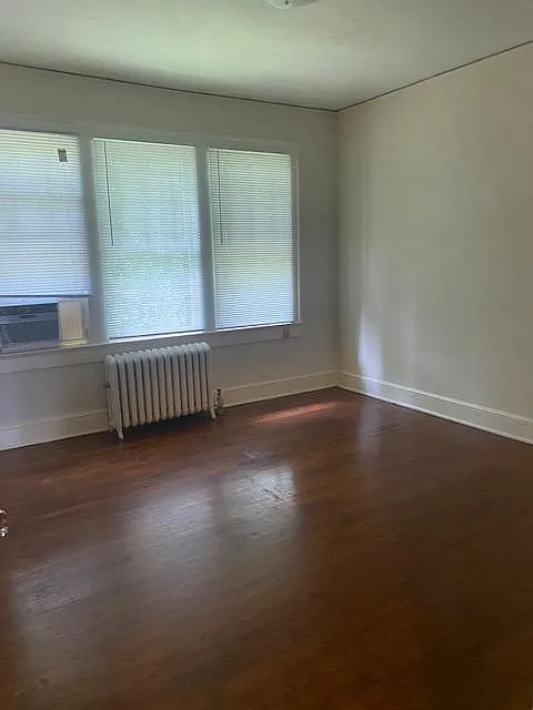 2 bed, 1400 sqft, $1,075 — Photo 2