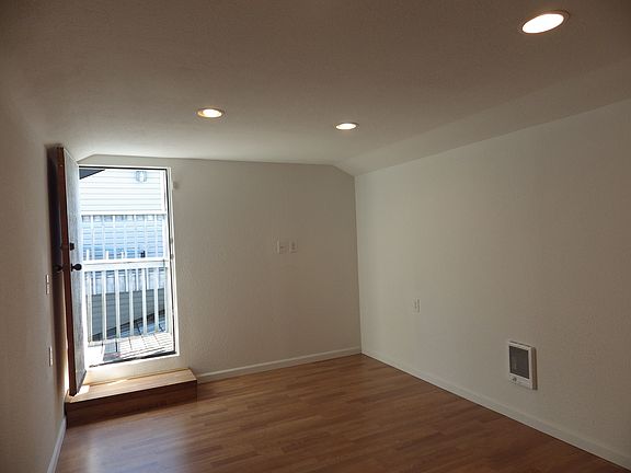 5th image of 4502 N Vassault St