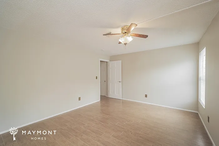 5946 Stringfellow Rd — Photo 12