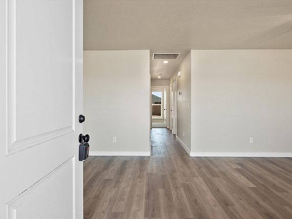 2nd image of 13211 Avenue S