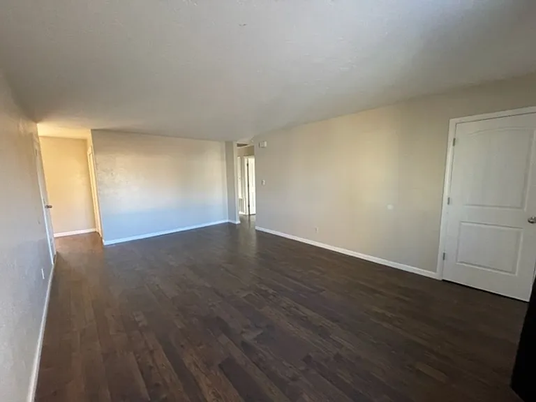 444 Sandia Dr — Photo 5