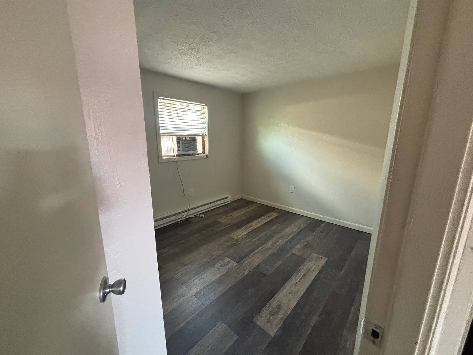 1 bed, 360 sqft, $600 — Photo 3