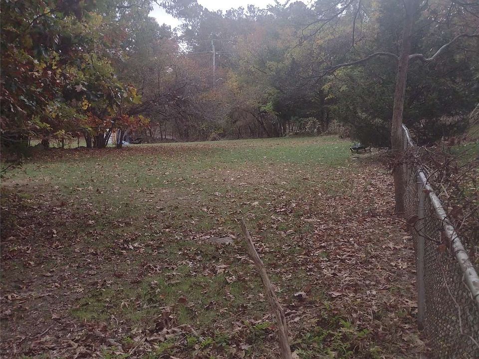 1st image of Seymour Ln
